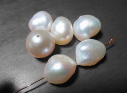 画像2: ＜6個＞10~12×10mm　バロック型淡水パール　（ホワイト）